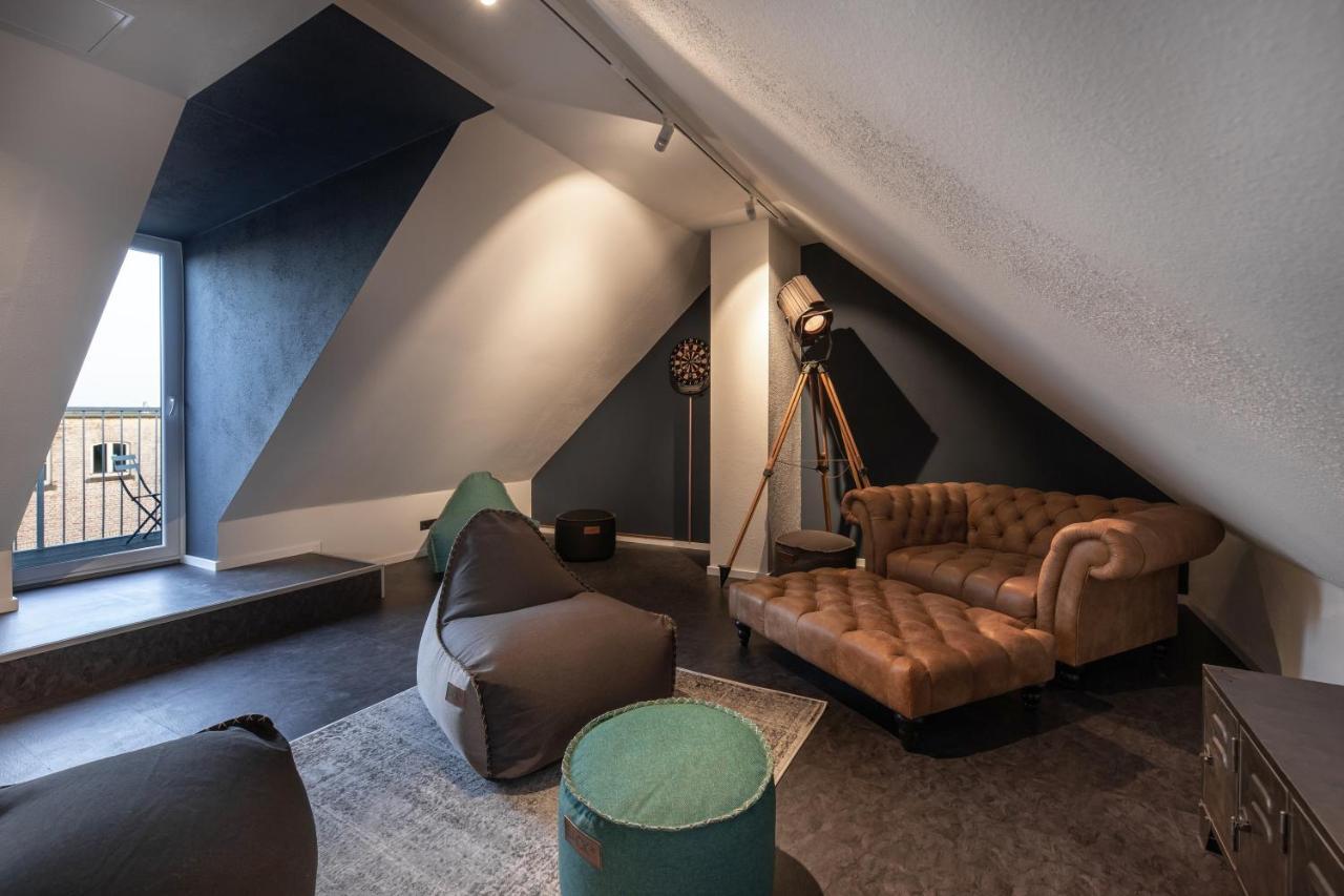 B-Hotel Дюселдорф Екстериор снимка