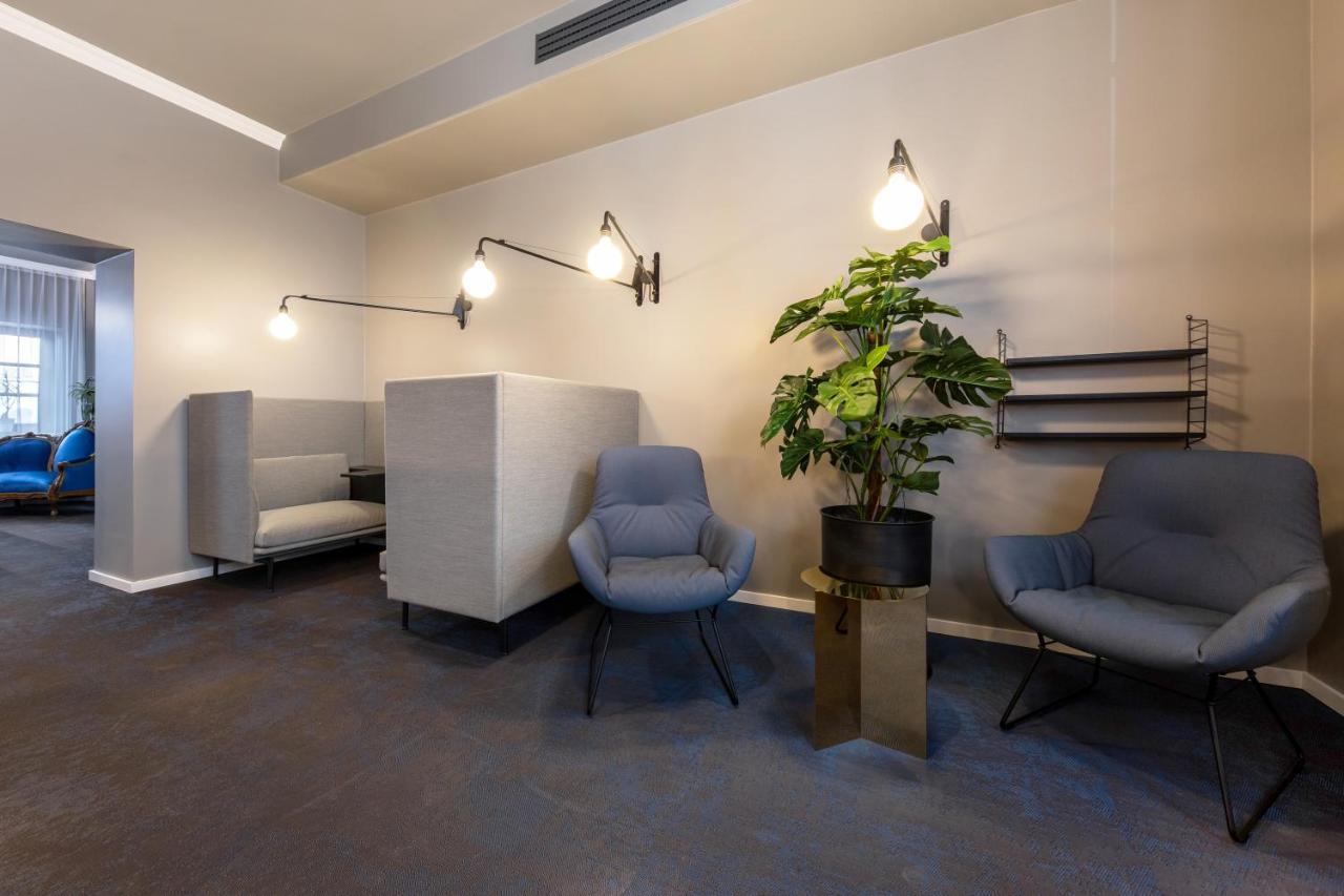 B-Hotel Дюселдорф Екстериор снимка