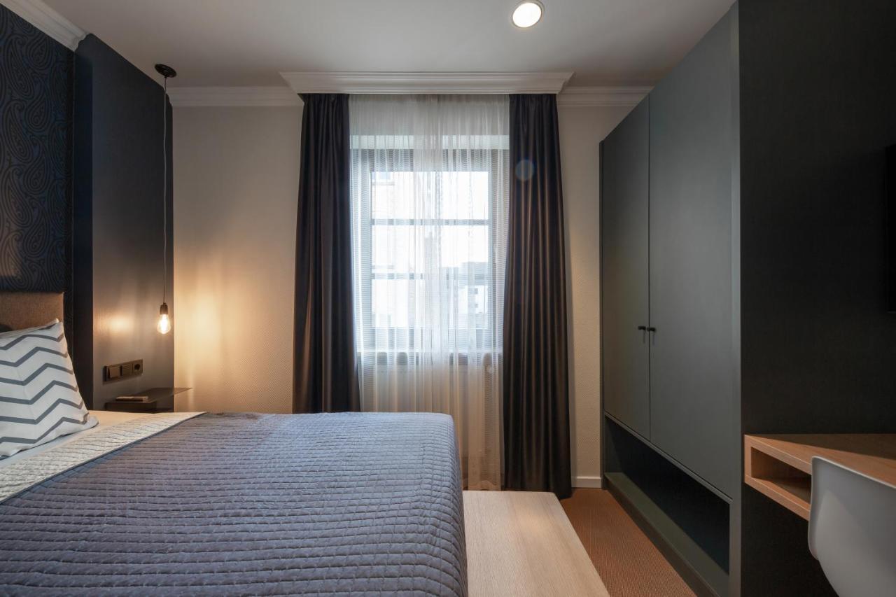 B-Hotel Дюселдорф Екстериор снимка